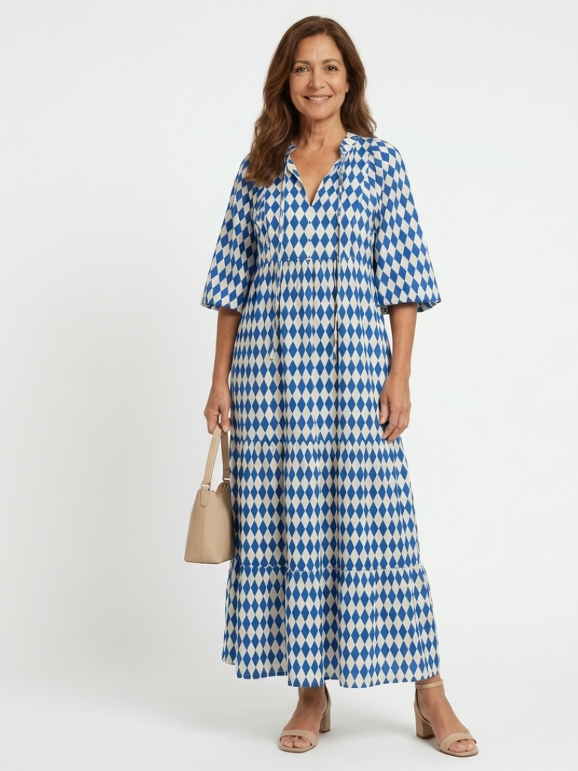 Elodie | Kleid mit Diamantmuster und Stufenrock