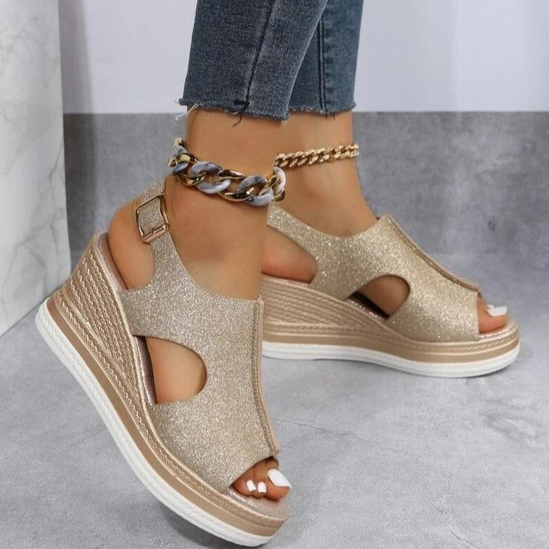 Maeve | Entspannte Keilsandalen
