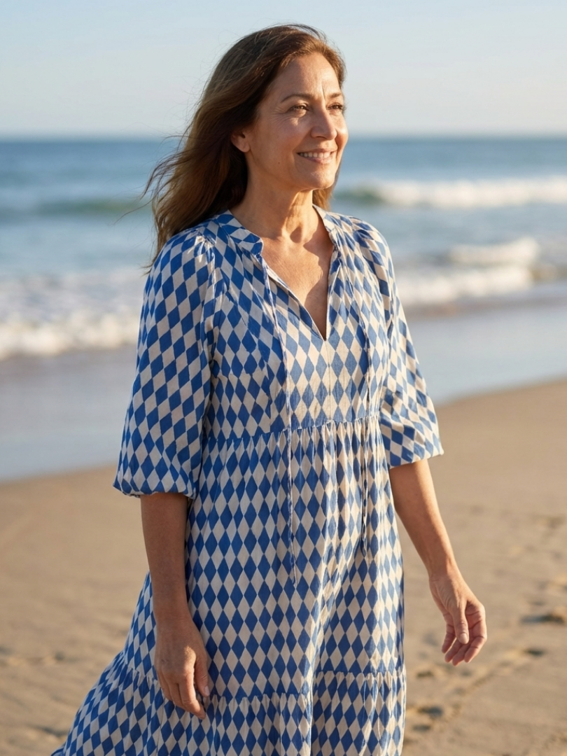Elodie | Kleid mit Diamantmuster und Stufenrock