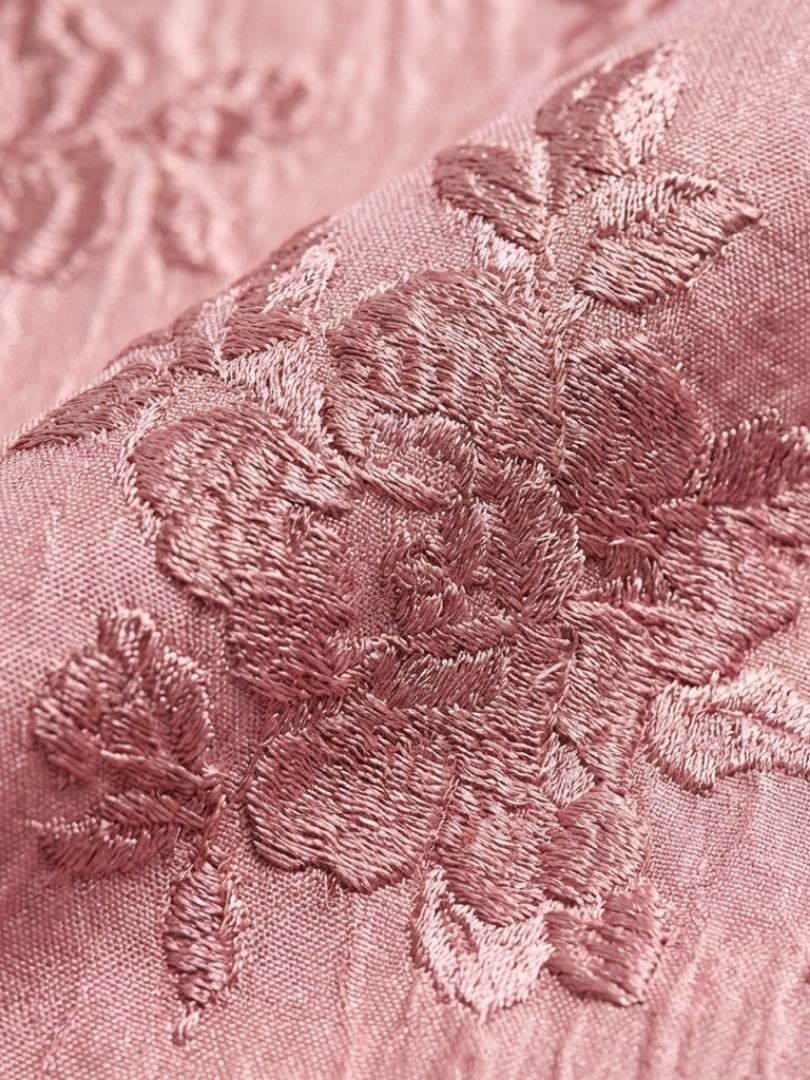 Xanthea | Kurzärmeliges, tailliertes, floral strukturiertes Maxi-Hemdkleid