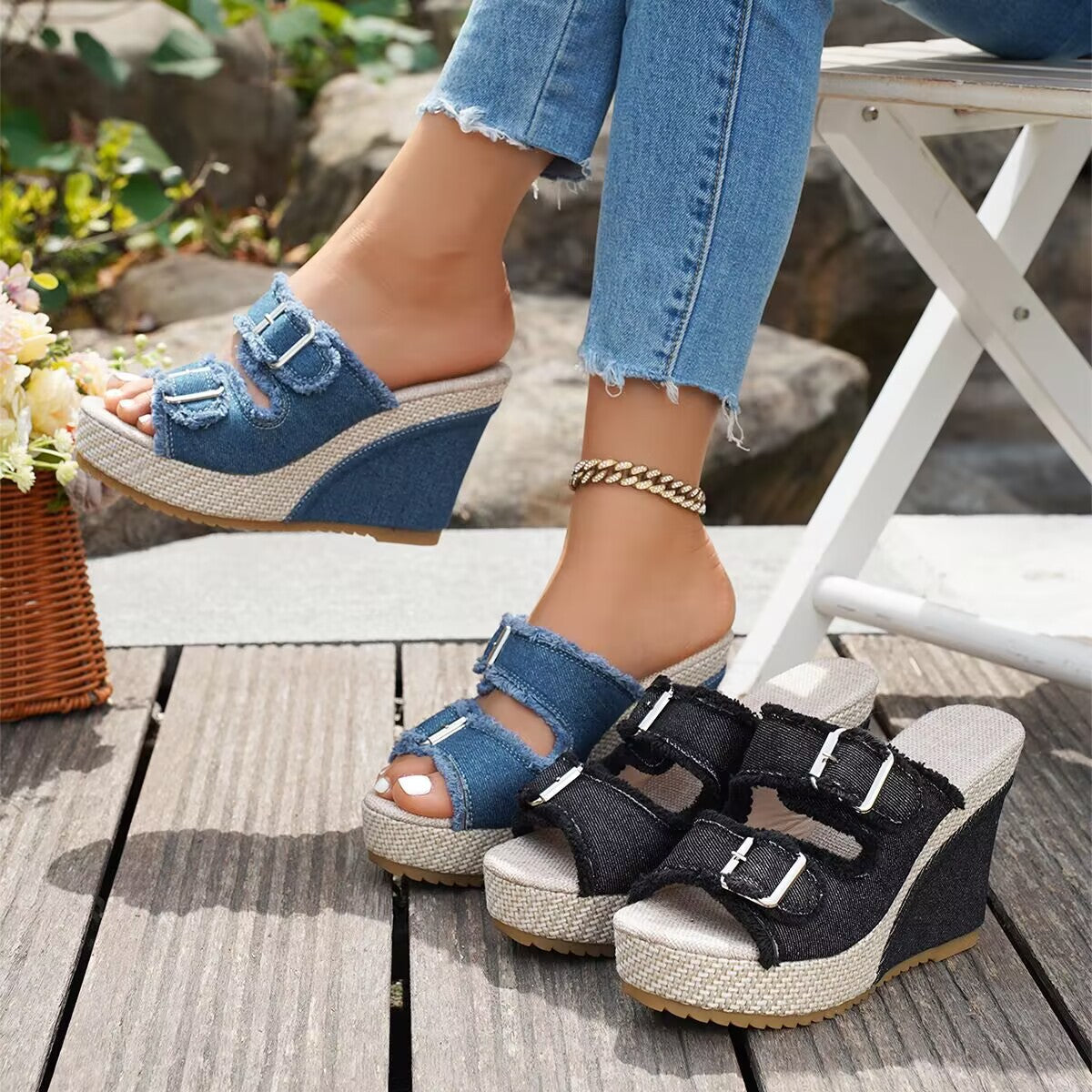 Atelier | Frayed Edge Wedge Sandalen
