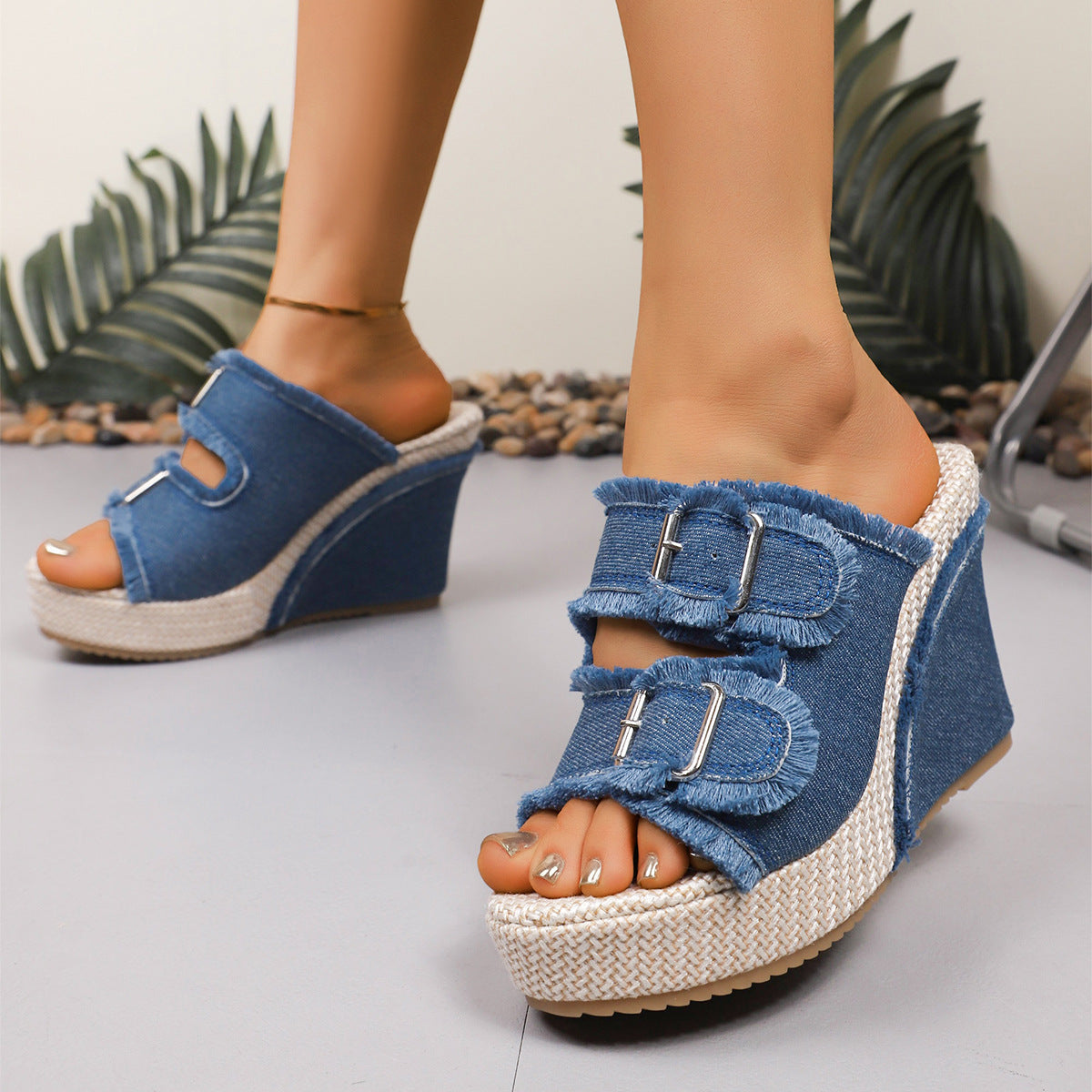 Atelier | Fray Edge Wedge Sandalen