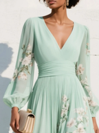 Florine | Luftiges Midi Kleid mit V-Ausschnitt und floralen Details