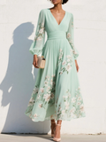 Florine | Luftiges Midi Kleid mit V-Ausschnitt und floralen Details