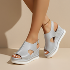 Maeve | Entspannte Keilsandalen