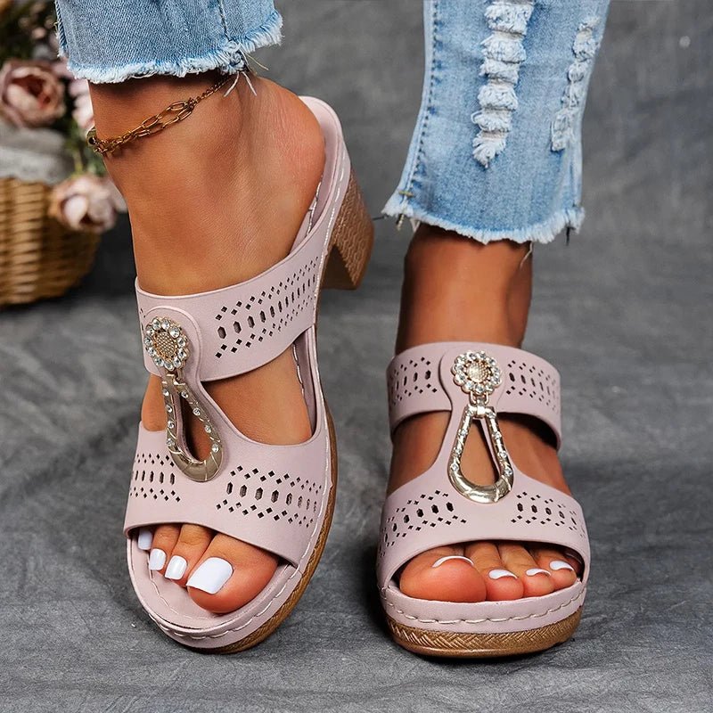 Nora | Orthopädische Sandalen