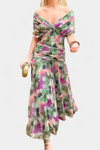 Lilo| Maxikleid mit V-Ausschnitt, Blumenstickerei und Falten