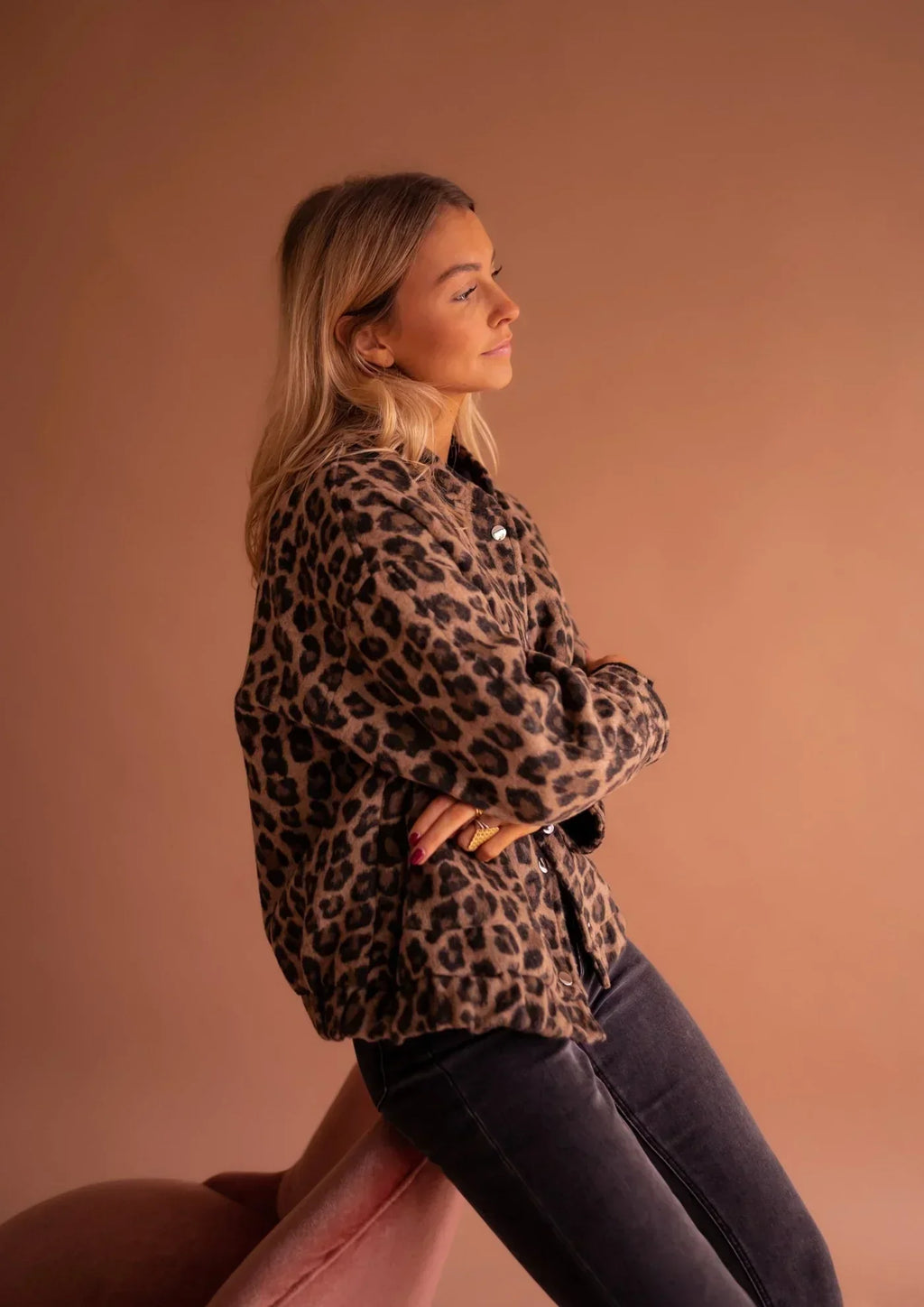 Riva | Jacke mit wildem Leopardenmuster
