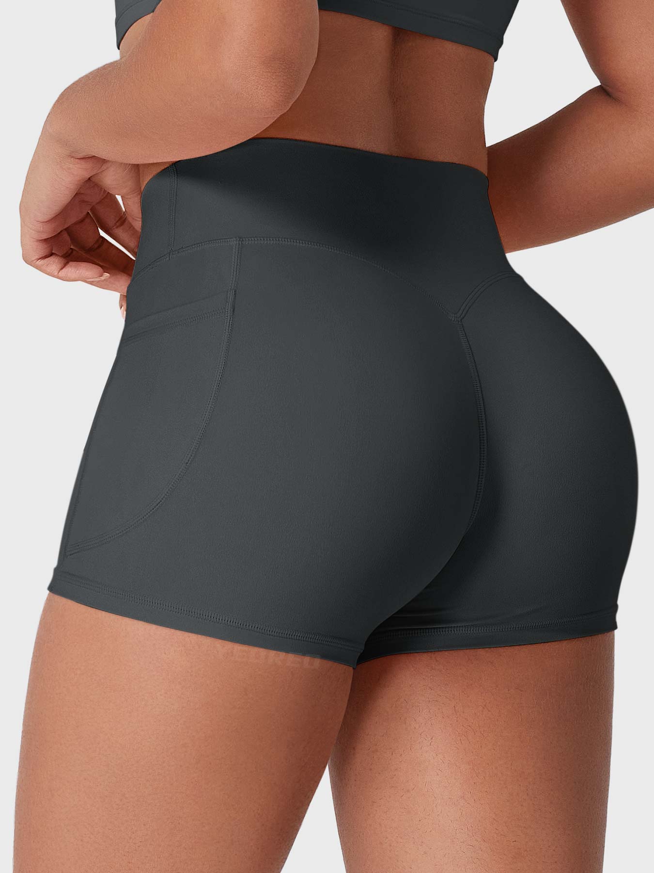 Fitstyle Eloiwen 3,6" Mid-Rise Shorts mit Taschen